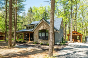 West Oak - hot tub, boat slip, outdoor fireplace